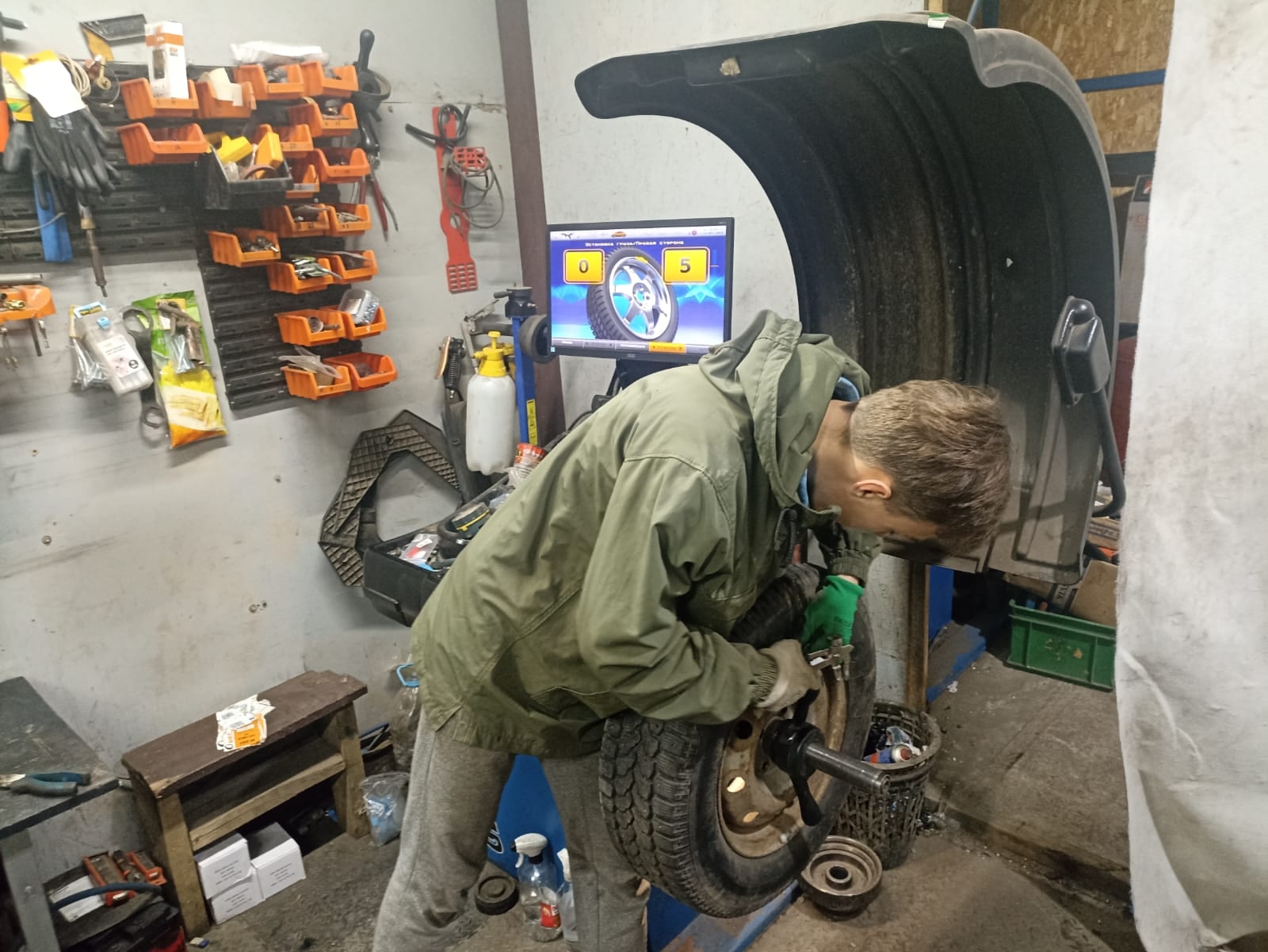 Продолжается практика у студентов группы МХ-22